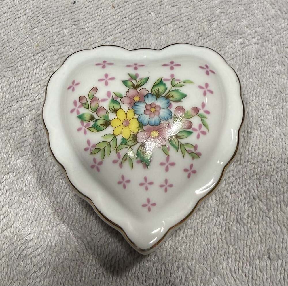 Lefton Trinket Box - Picture 2 of 8